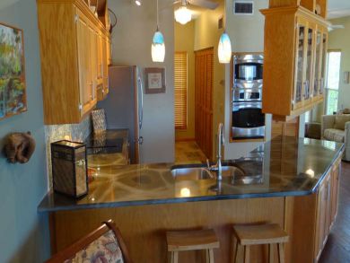 Wonderful Spacious and Open Beach Front  Townhouse Sleeps 6
